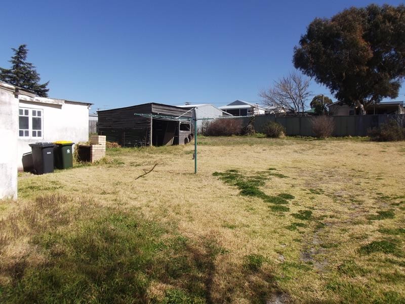 22 DENHAM STREET, Stanthorpe QLD 4380