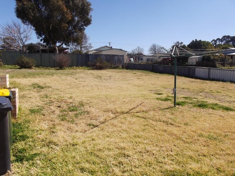 22 DENHAM STREET, Stanthorpe QLD 4380