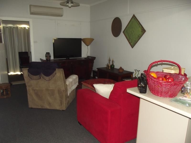 31 HILLCREST STREET, Stanthorpe QLD 4380