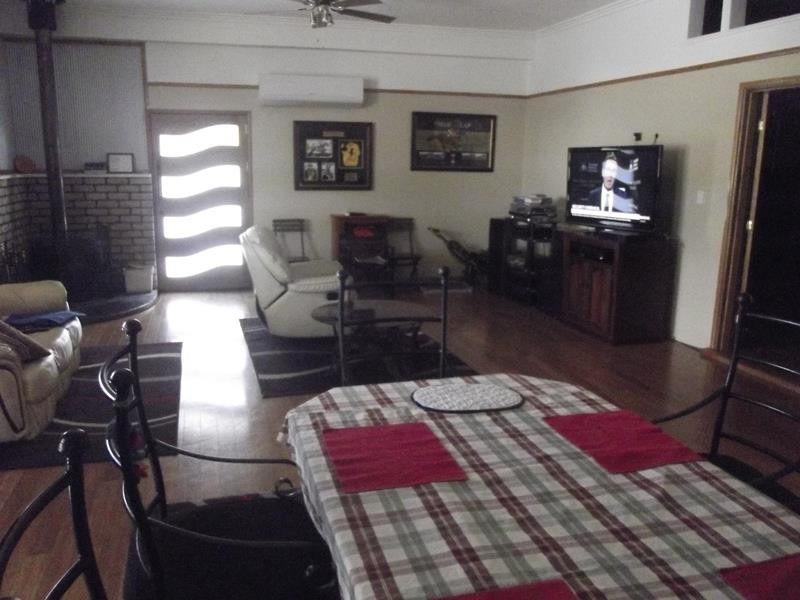 58 Tenterfield Street, Wallangarra QLD 4383