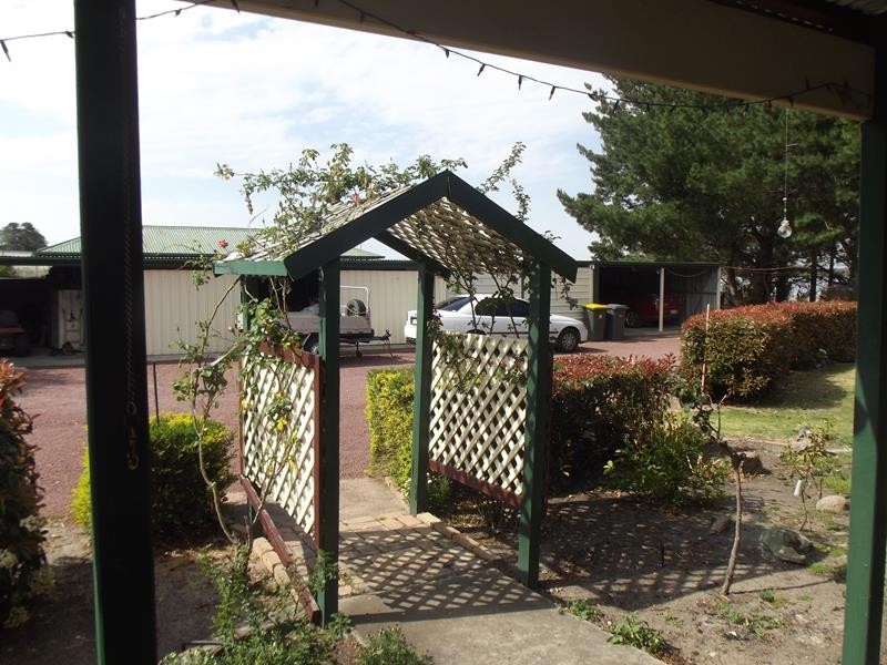 30 Roessler Avenue, Applethorpe QLD 4378