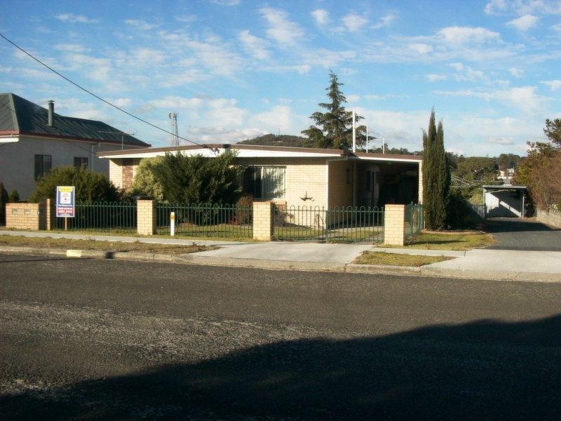 2/23 Archibald STREET, Stanthorpe QLD 4380