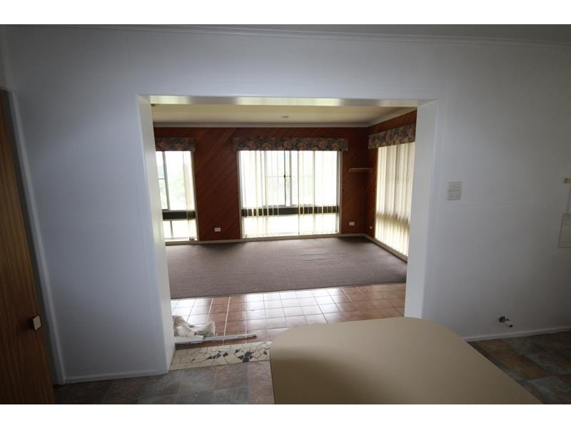 2489 Eukey Road, Ballandean QLD 4382