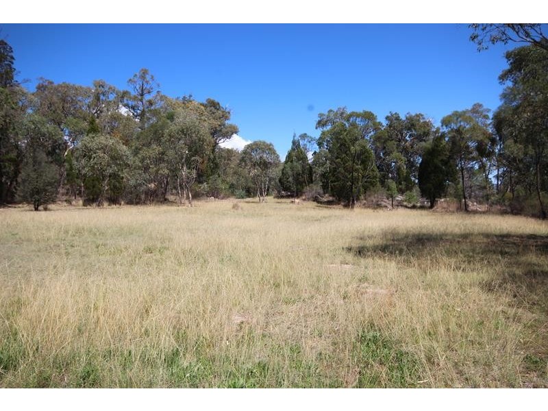 2489 Eukey Road, Ballandean QLD 4382