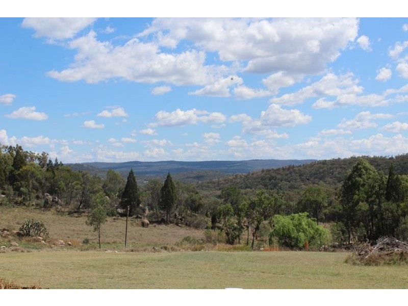 2489 Eukey Road, Ballandean QLD 4382