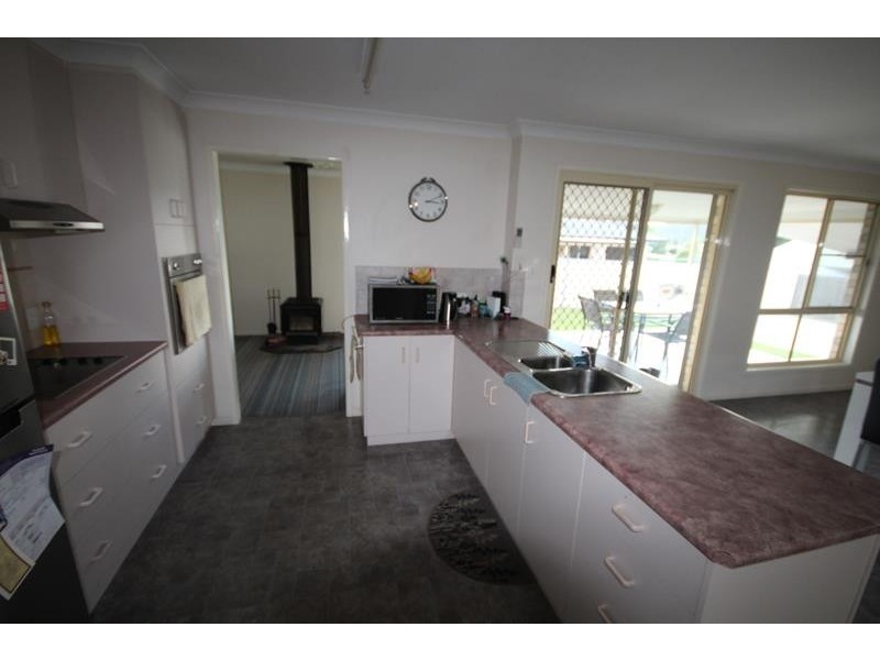 3 Wright Court, Stanthorpe QLD 4380