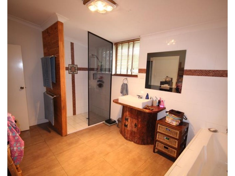 96 Browns Lane, Greenlands QLD 4380