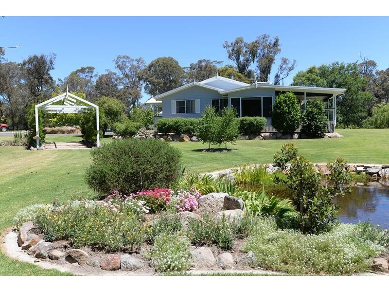 1047 Granite Belt Drive, Dalveen QLD 4374 Cec Mann Real Estate