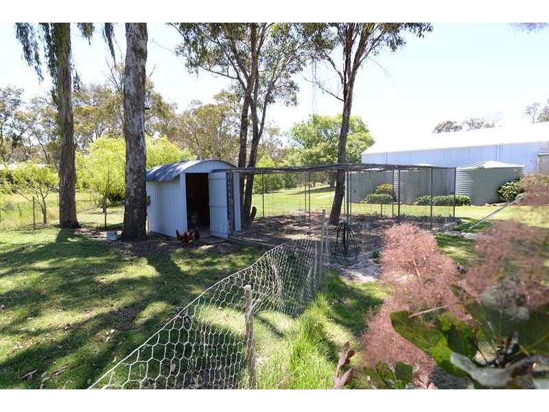1047 Granite Belt Drive, Dalveen QLD 4374