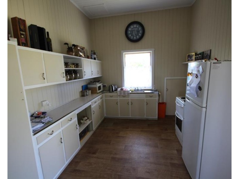 3 College Road, Stanthorpe QLD 4380