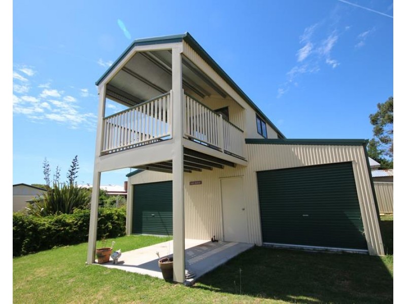 3 College Road, Stanthorpe QLD 4380