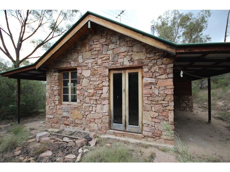 313 Watters Road, Ballandean QLD 4382