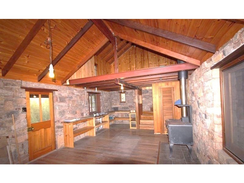 313 Watters Road, Ballandean QLD 4382