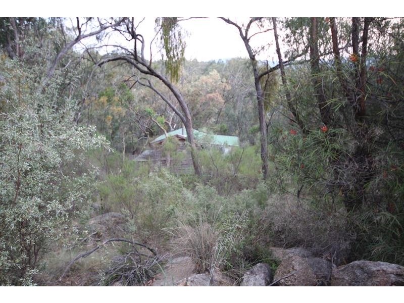 313 Watters Road, Ballandean QLD 4382