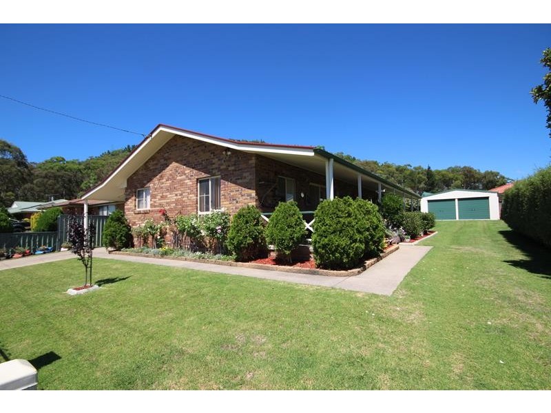 16 Alice Street, Stanthorpe QLD 4380