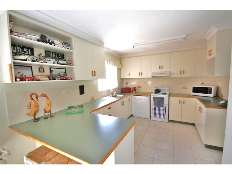 16 Alice Street, Stanthorpe QLD 4380