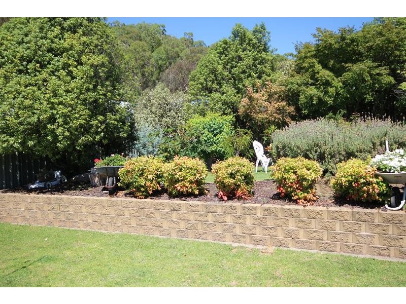 16 Alice Street, Stanthorpe QLD 4380