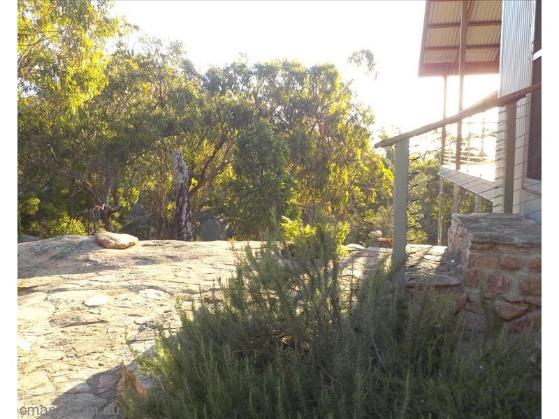 520 Mt Tully Road, Stanthorpe QLD 4380