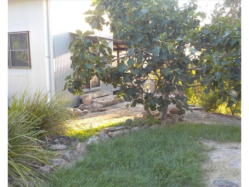 520 Mt Tully Road, Stanthorpe QLD 4380