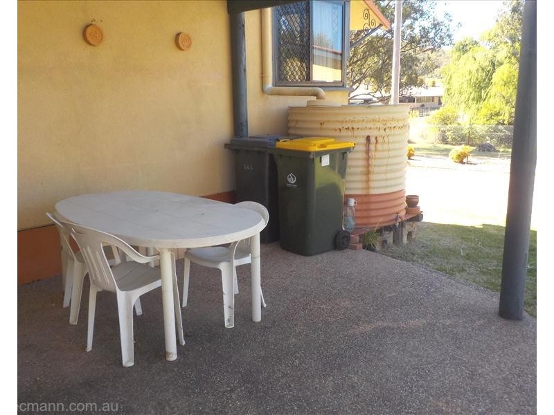 17 Marsh Street, Stanthorpe QLD 4380