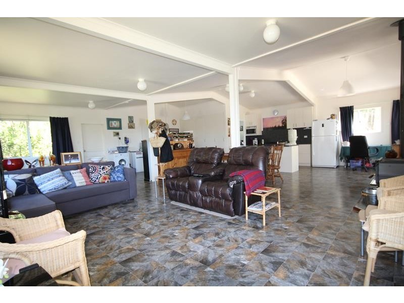 45 Nelson Crescent, Stanthorpe QLD 4380