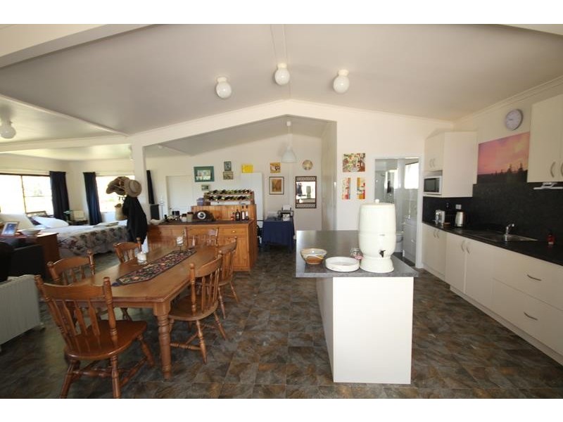 45 Nelson Crescent, Stanthorpe QLD 4380
