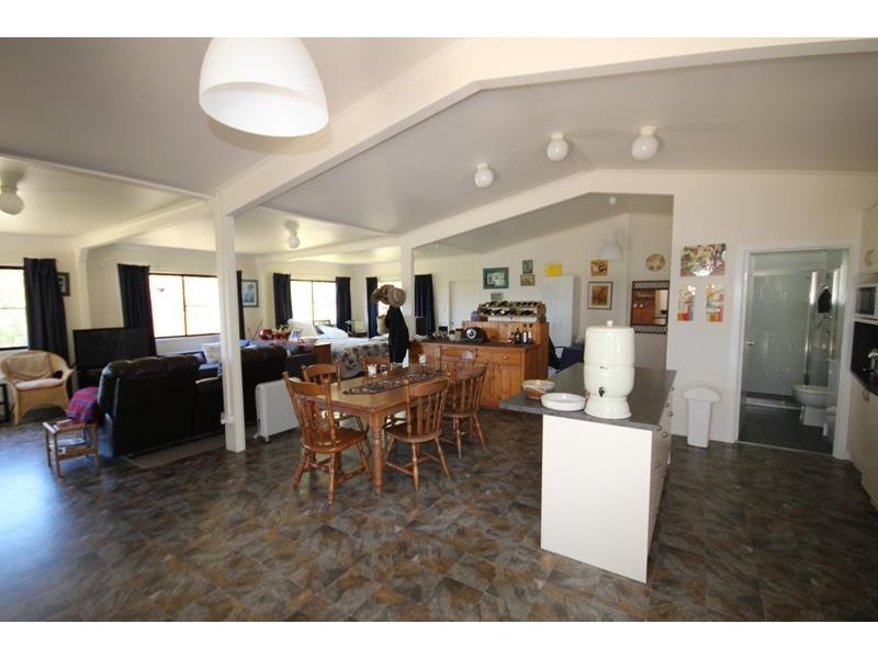 45 Nelson Crescent, Stanthorpe QLD 4380