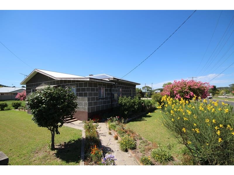 39 Connor Street, Stanthorpe QLD 4380