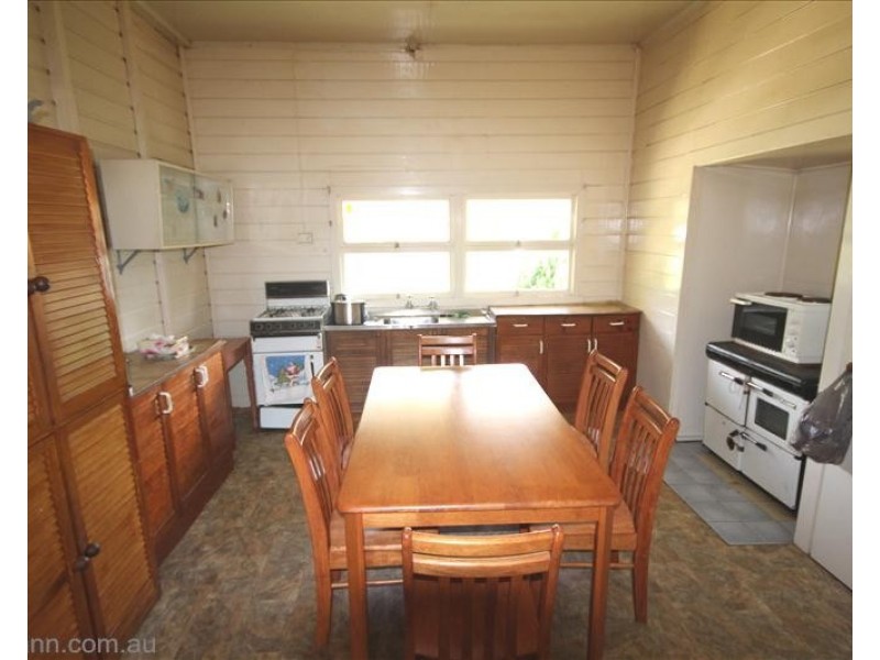 32 Johnson Street, Stanthorpe QLD 4380