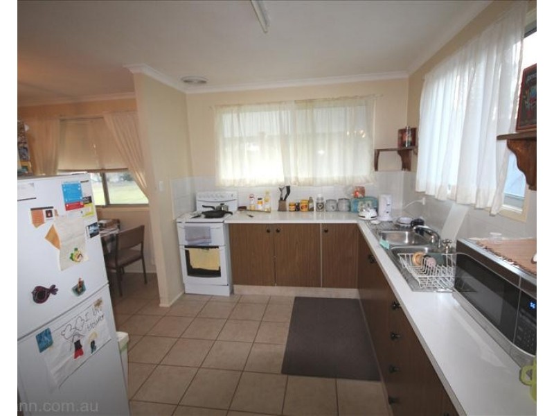 18 Aerodrome Road, Applethorpe QLD 4378