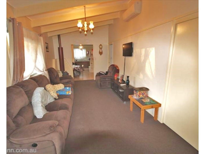 18 Aerodrome Road, Applethorpe QLD 4378