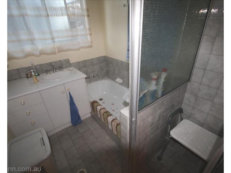 18 Aerodrome Road, Applethorpe QLD 4378