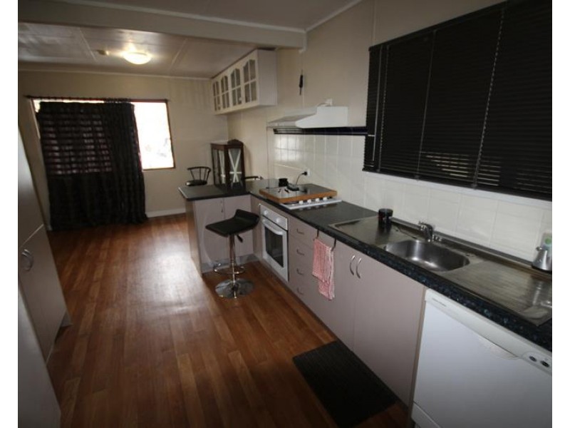 57 Sugarloaf Road, Stanthorpe QLD 4380
