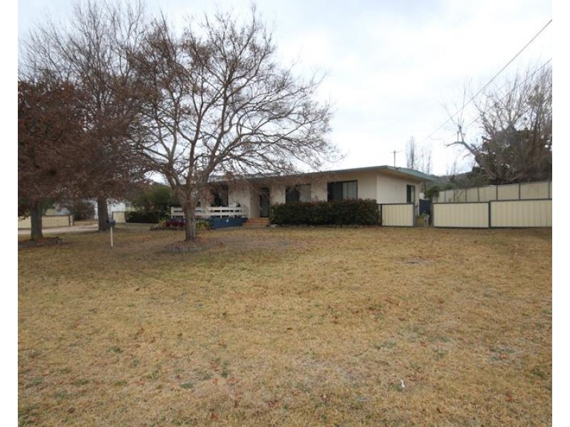 57 Sugarloaf Road, Stanthorpe QLD 4380