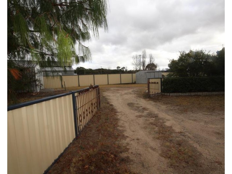 57 Sugarloaf Road, Stanthorpe QLD 4380