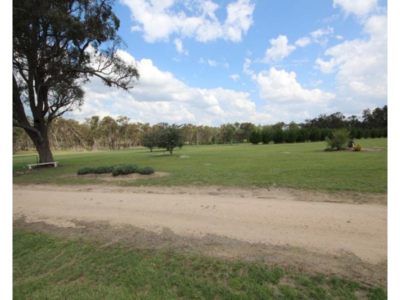 28 Caslick Lane, Broadwater QLD 4380