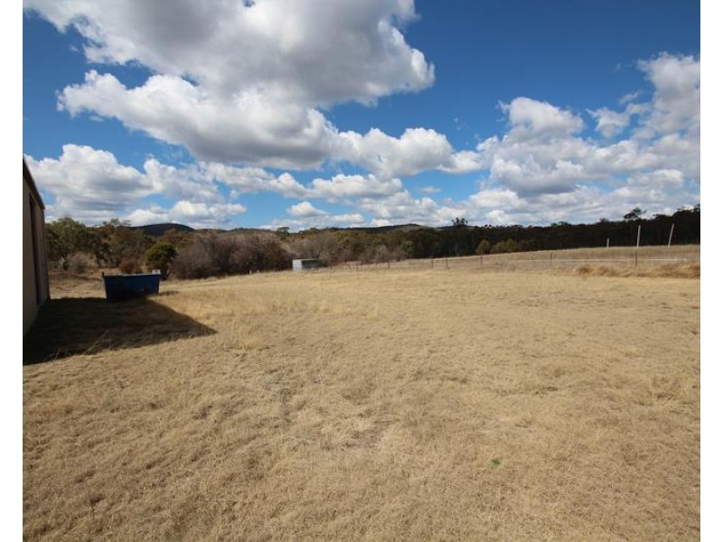 27675 New England Highway, Glen Aplin QLD 4381