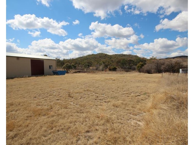 27675 New England Highway, Glen Aplin QLD 4381