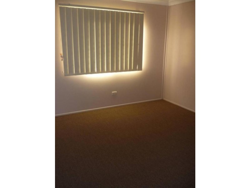 37 BROCK AVENUE, Stanthorpe QLD 4380