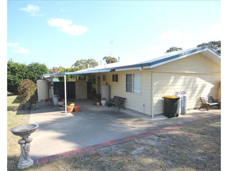 50 Hoult Street, Stanthorpe QLD 4380