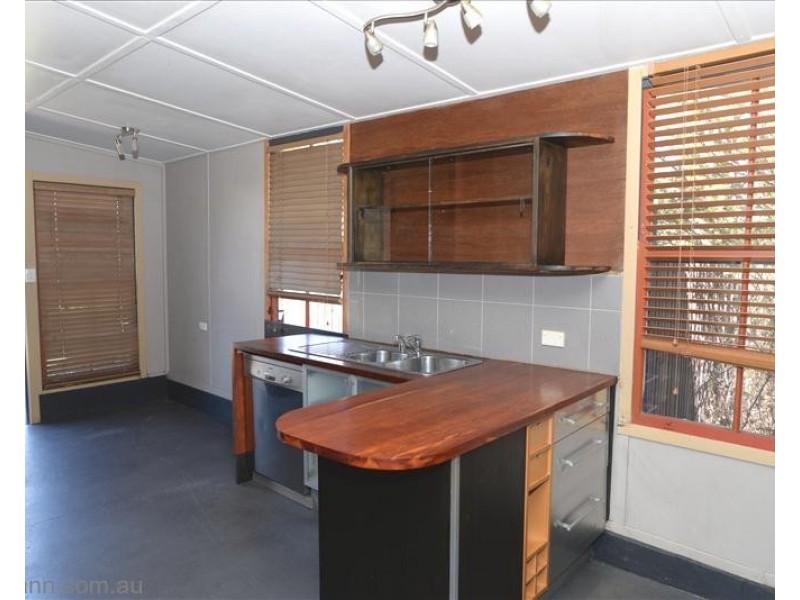 19 Wolfram Street, Stanthorpe QLD 4380