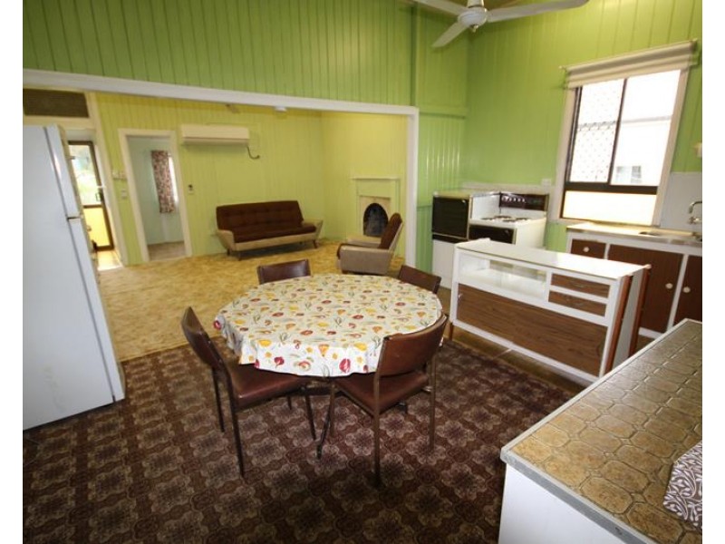 16 Granite Street, Stanthorpe QLD 4380