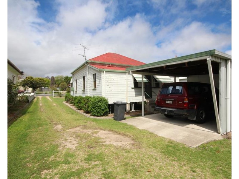 16 Granite Street, Stanthorpe QLD 4380