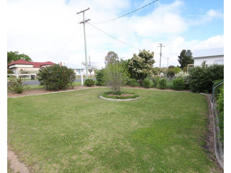 16 Granite Street, Stanthorpe QLD 4380
