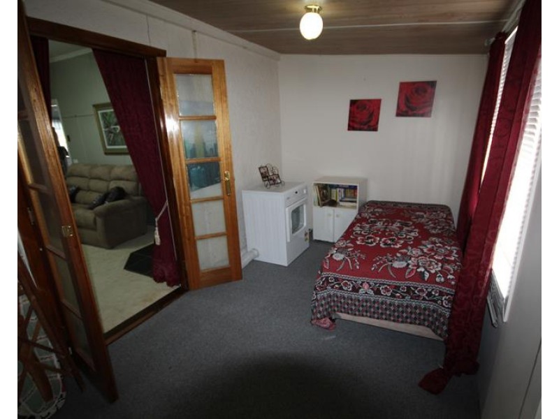 27 Denham Street, Stanthorpe QLD 4380