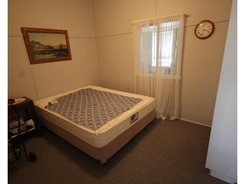 27 Denham Street, Stanthorpe QLD 4380