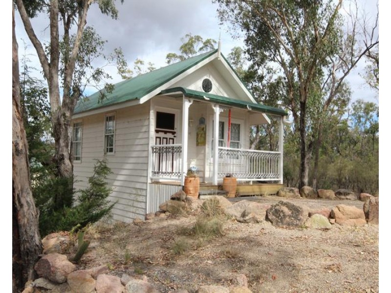 895 Thorndale Road, Glen Aplin QLD 4381