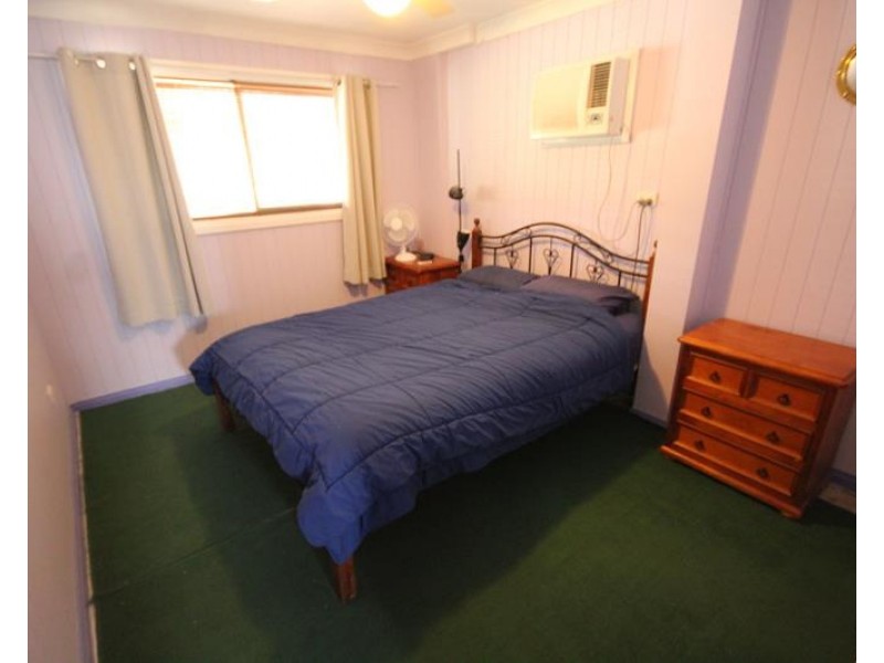 6-8 Barawell Street, Wallangarra QLD 4383