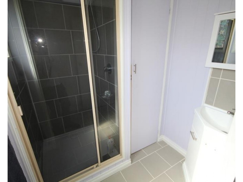 6-8 Barawell Street, Wallangarra QLD 4383