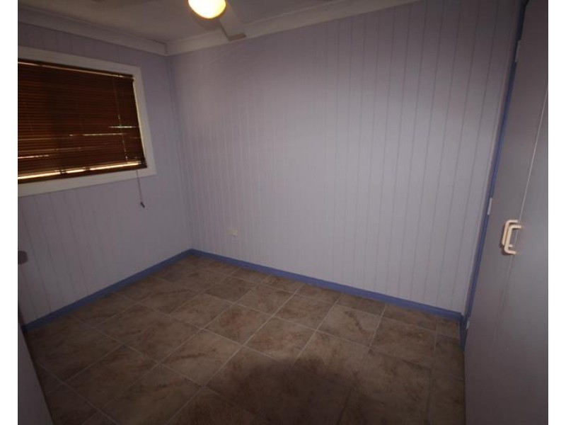 6-8 Barawell Street, Wallangarra QLD 4383